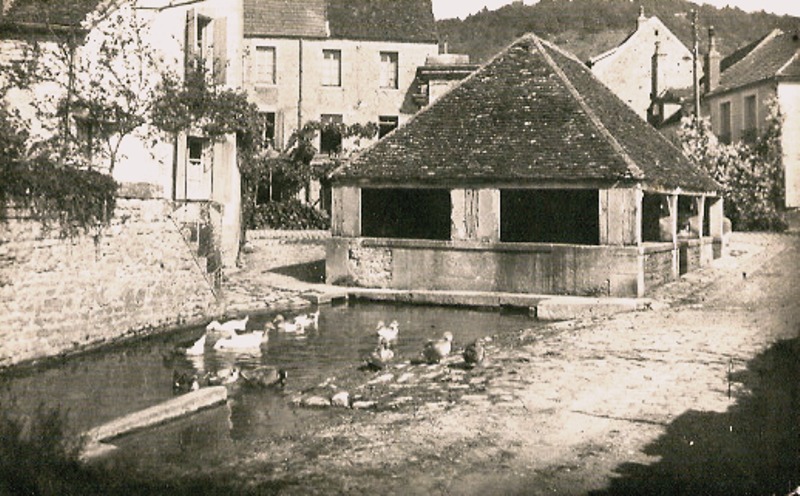 Dornecy (Nièvre) Le lavoir CPA