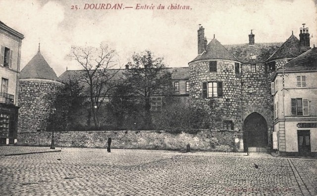 Dourdan essonne le chateau entree cpa