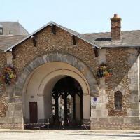 Dourdan essonne les halles
