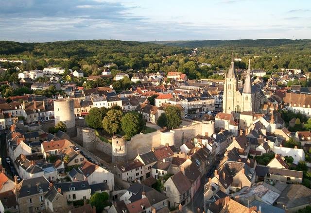 Dourdan essonne vue generale