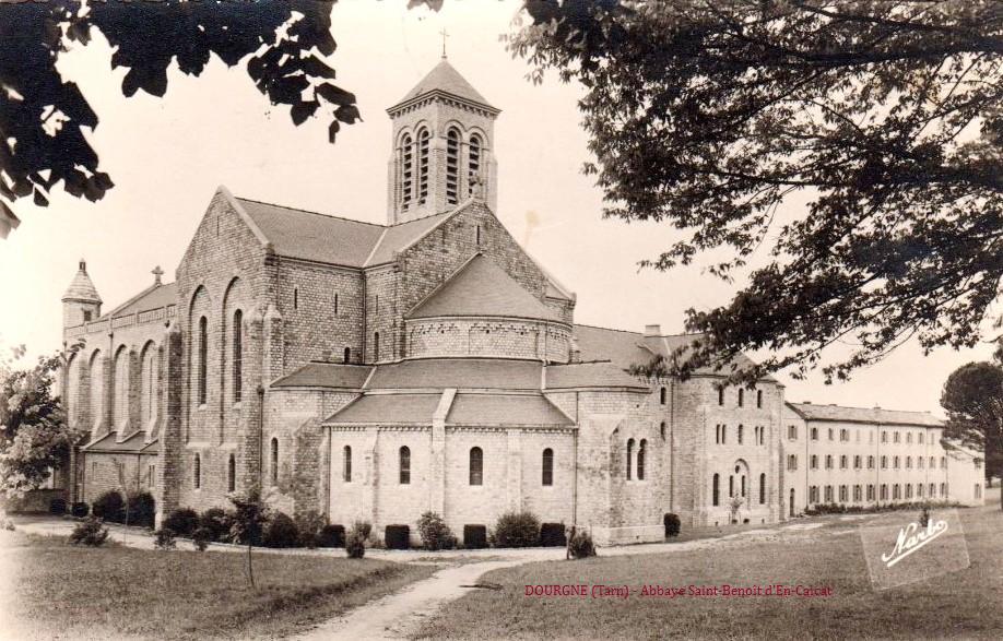 Dourgne (Tarn) CPA Abbaye Saint Benoit d'En-Calcat
