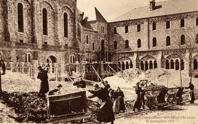 Dourgne (Tarn) CPA Abbaye Saint Benoit d'En-Calcat