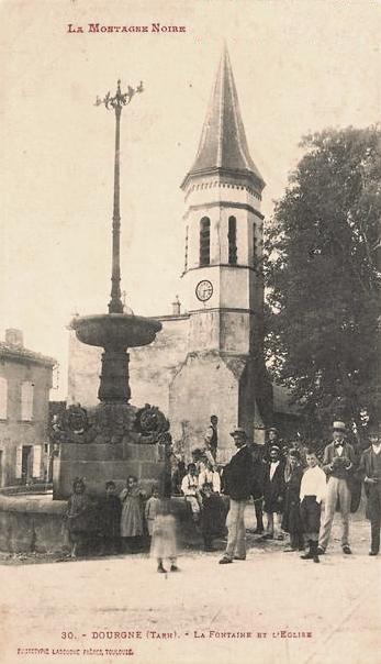 Dourgne (Tarn) CPA place de l'église et fontaine