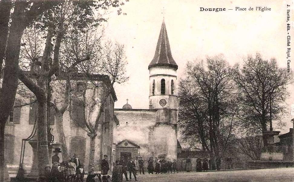 Dourgne (Tarn) CPA place de l'église
