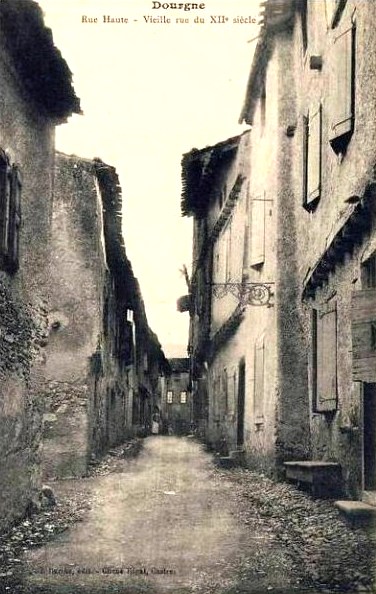 Dourgne (Tarn) CPA rue Haute du XIIème siècle