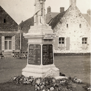 Epinoy pas de calais le monument aux morts cpa