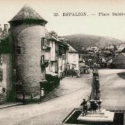 Espalion aveyron le monument aux morts cpa