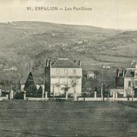 Les pavillons (cpa)