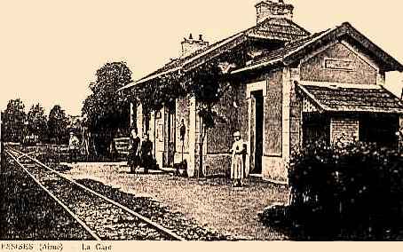 Essises (Aisne) CPA la gare