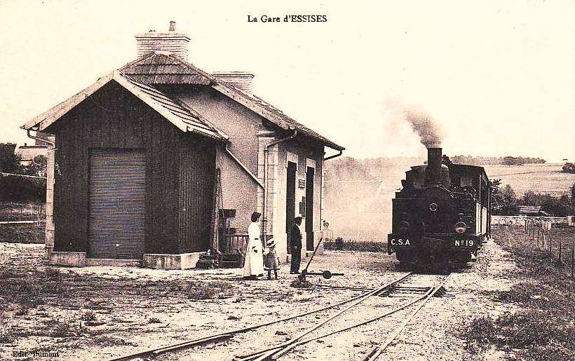 Essises (Aisne) CPA la gare
