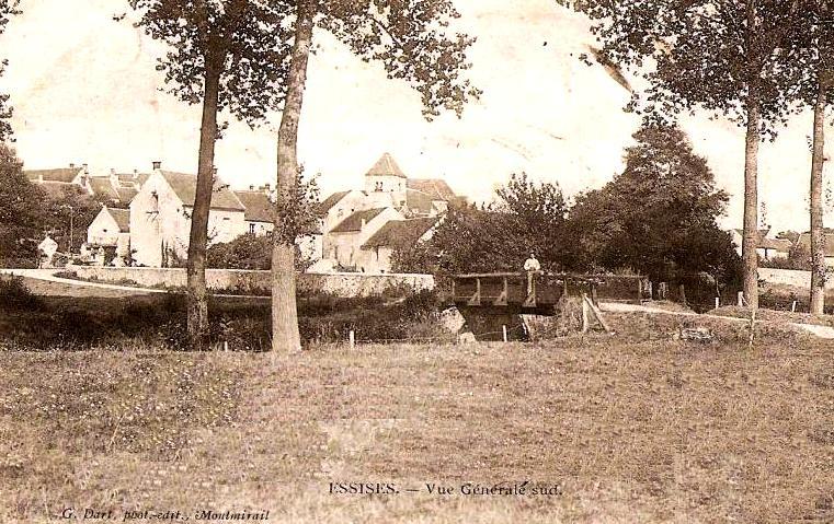 Essises (Aisne) CPA Vue sur le village