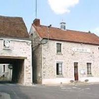 Essises (Aisne) mairie et passage Napoléon