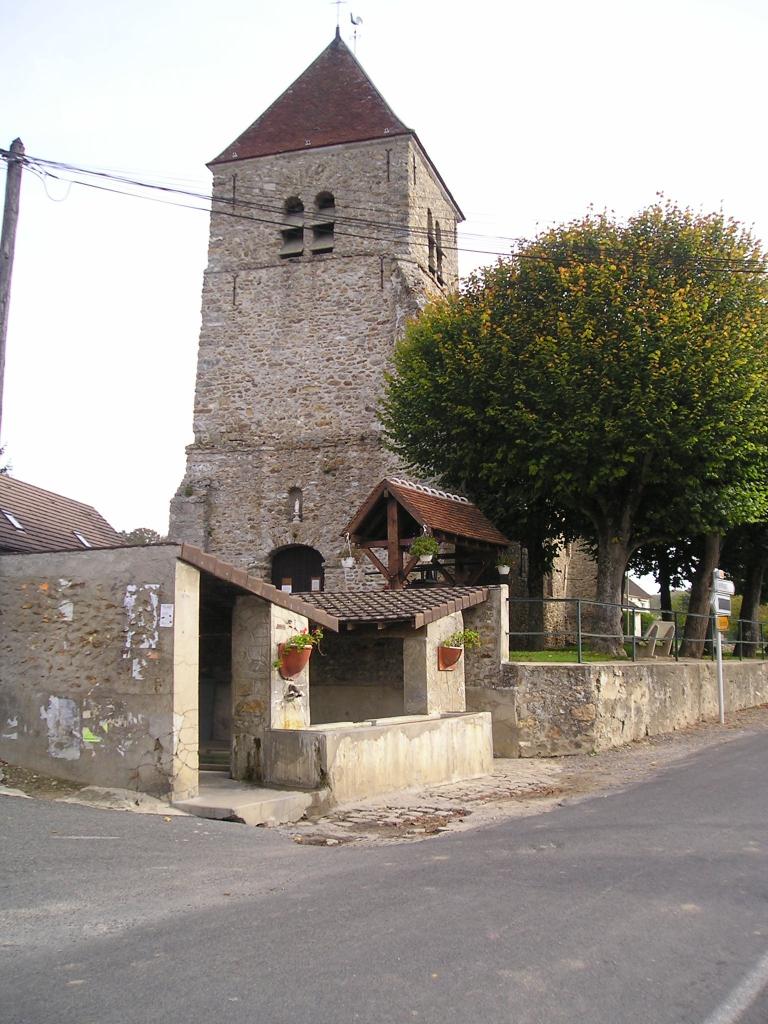 Essises (Aisne) Eglise Saint André en 2004