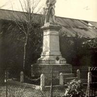 Estourmel 59 le monument aux morts cpa
