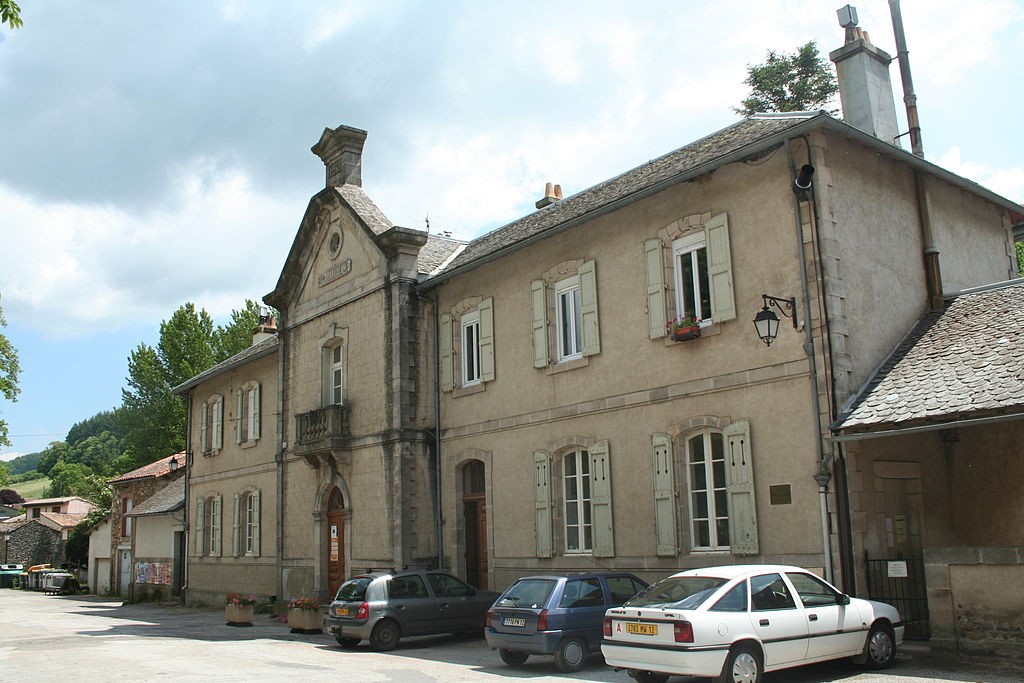 Fayet aveyron mairie