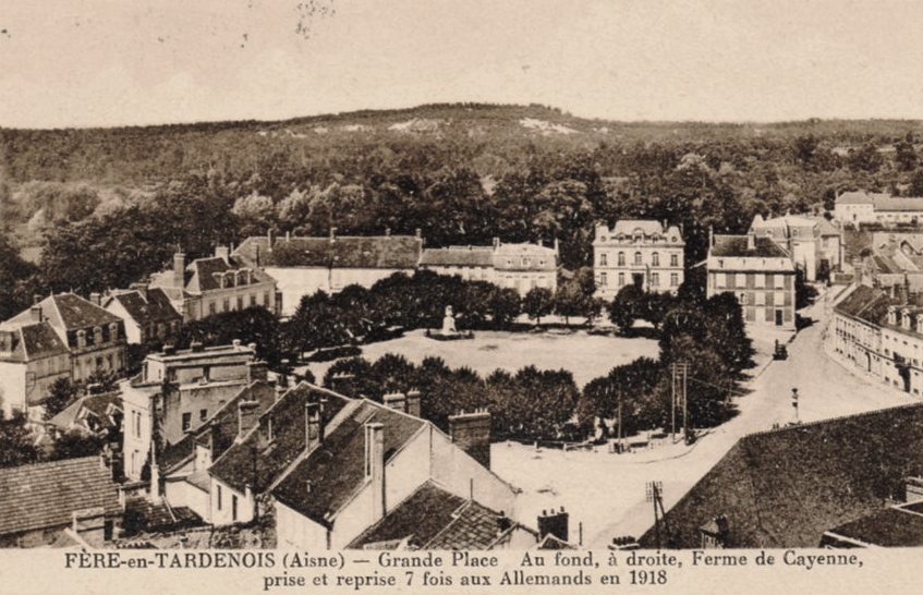 Fère-en-Tardenois (Aisne) CPA Ferme de Cayenne 1918