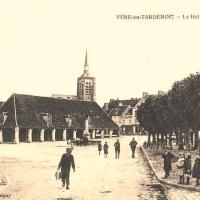 Fère-en-Tardenois (Aisne) CPA la halle et la place