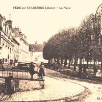 Fère-en-Tardenois (Aisne) CPA la place