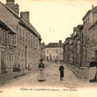 Fère-en-Tardenois (Aisne) CPA la rue Carnot