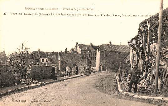 Fère-en-Tardenois (Aisne) CPA la rue Coincy 14-18