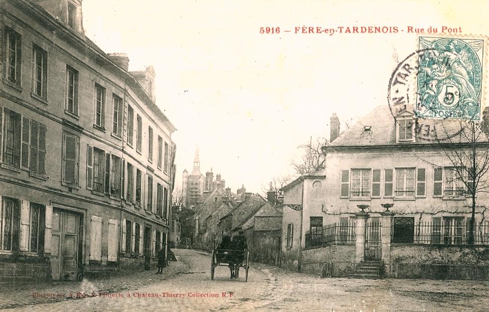 Fère-en-Tardenois (Aisne) CPA la rue du Pont