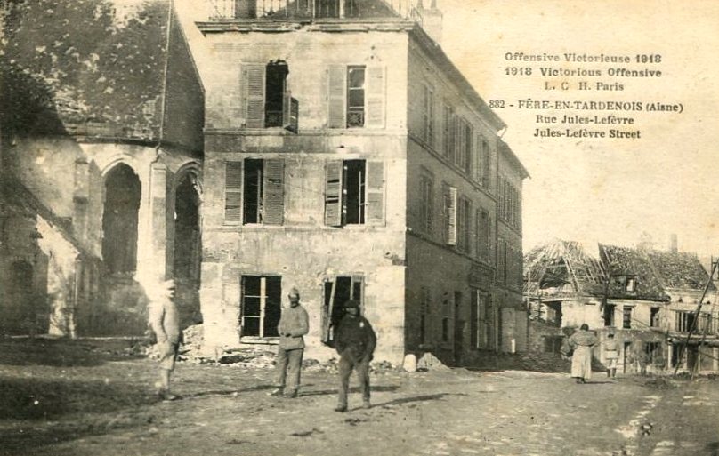 Fère-en-Tardenois (Aisne) CPA la rue Jules Lefebvre 14-18