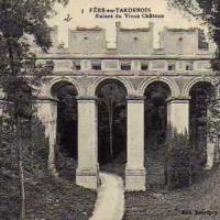 Fère-en-Tardenois (Aisne) CPA le château
