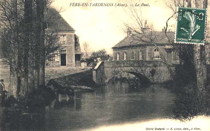 Fère-en-Tardenois (Aisne) CPA le pont