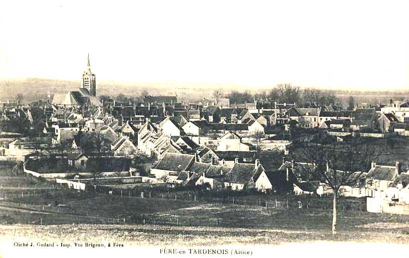 Fère-en-Tardenois (Aisne) CPA vue générale