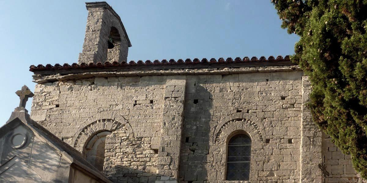 Ferrières-les-Verreries (Hérault) L'église Saint Jean Baptiste 