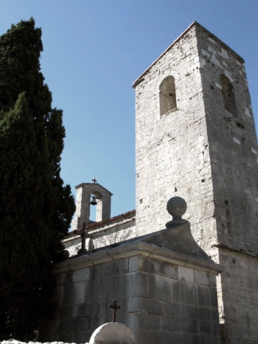 Ferrières-les-Verreries (Hérault) L'église Saint Jean Baptiste