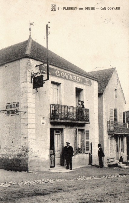 Fleurey-sur-Ouche (Côte d'Or) Le café CPA