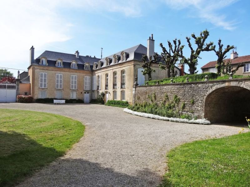 Fleurey-sur-Ouche (Côte d'Or) Le château Pérard