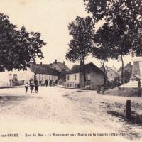 Le monument aux Morts CPA