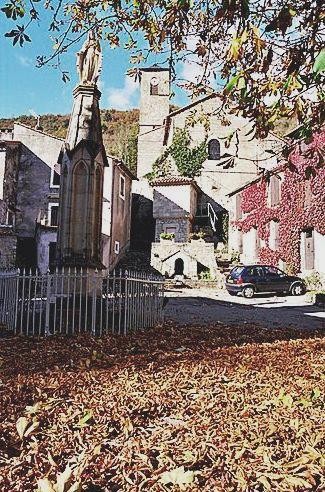 La place de la Vierge