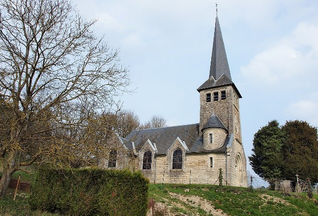 Fontaine-en-Dormois (51) L'église Saint-Rémi