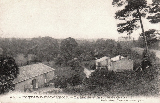 Fontaine-en-Dormois (51) La Mairie CPA