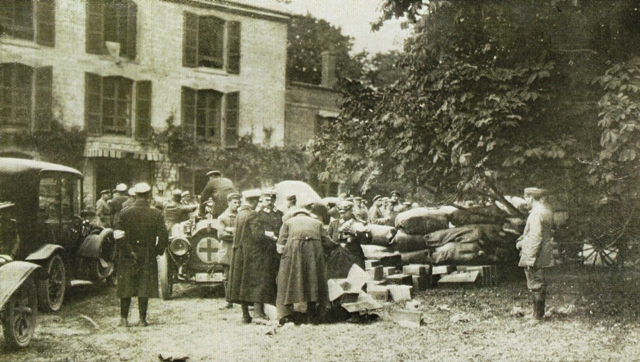 Fontaine-en-Dormois (51) Le château, sous l'occupation allemande 1914-1918 CPA