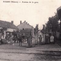 La gare, passage à niveau CPA