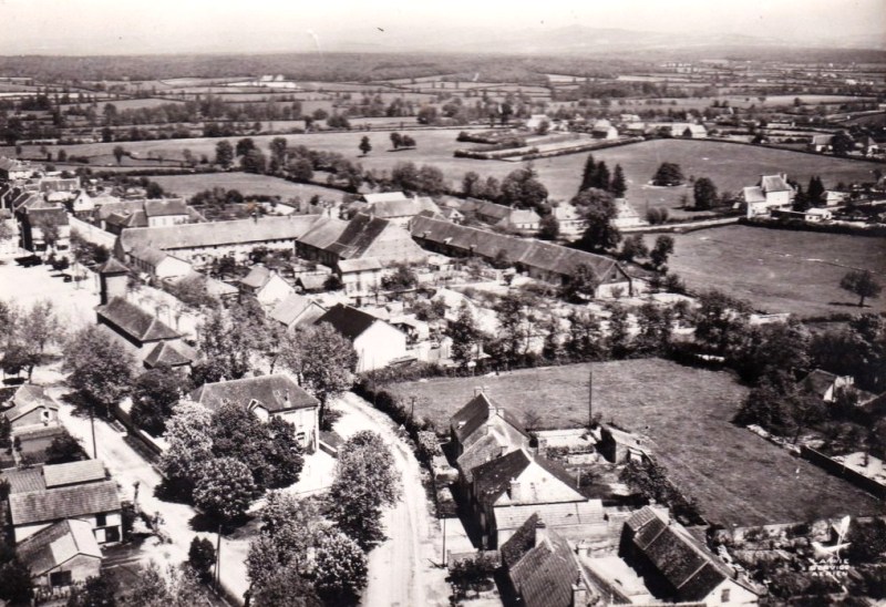 Fours (Nièvre) Vue aérienne CPA