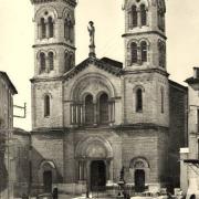 Eglise Saint-Pierre, cpa