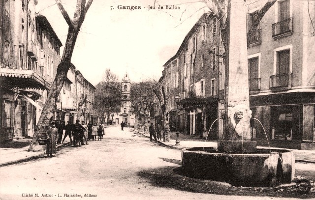 Rue du jeu de ballon, cpa