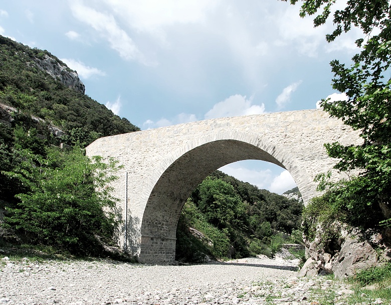 Ganges (Hérault) Le pont des chèvres