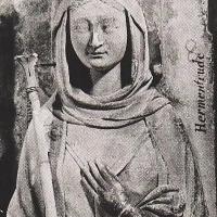 Gisant d'Ermentrude d'Orléans épouse de Charles II le Chauve