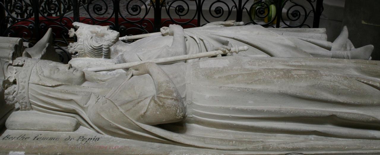 Gisant de Pépin le Bref et de Bertrade de Laon à Saint-Denis