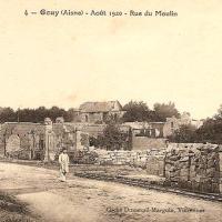 Gouy (Aisne) CPA rue du moulin en 1920