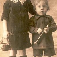 Marcelle Renée Gransard (1921/2015) et son frère Pierre en 1928