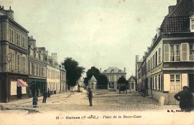 Guines pas de calais la place de la basse cour cpa