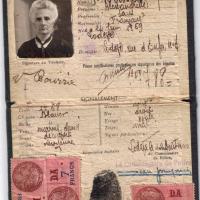 Sa carte d'identité en 1945