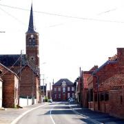 Haucourt en cambresis 59 la mairie et l eglise